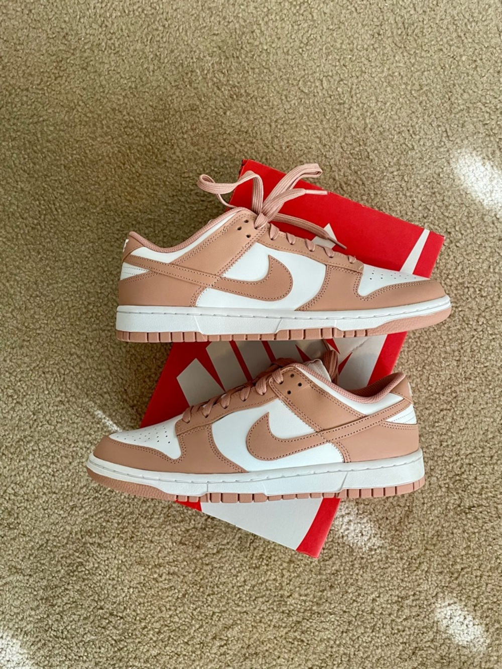 Nike Dunk Low ‘Rose Whisper’
